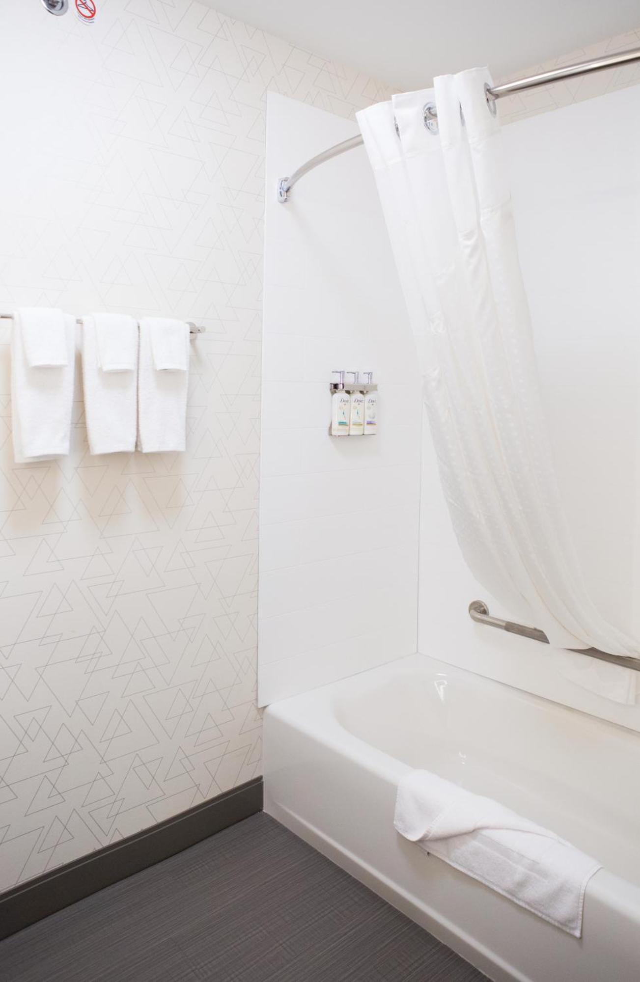 Holiday Inn Express & Suites Prince Albert - South By Ihg מראה חיצוני תמונה